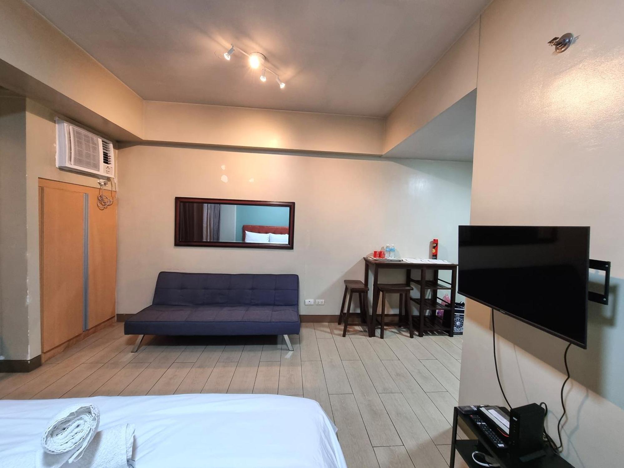 Palm Tree Condos Near Mnl Airport Terminal 3 By Elr Manila Exterior foto